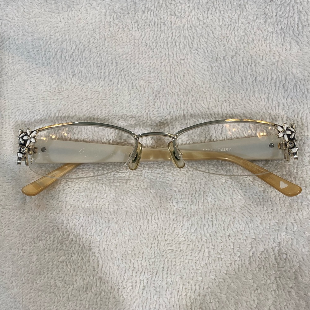 Brighton Readers +1.5 “Love Daisy”